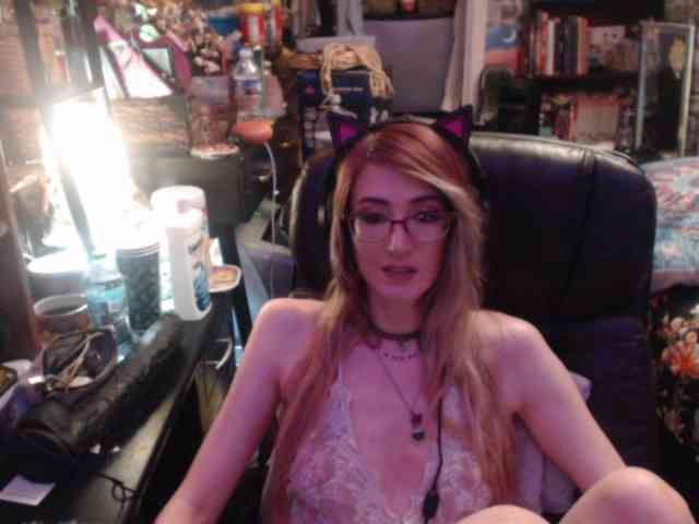 pussyxpaladin webcam