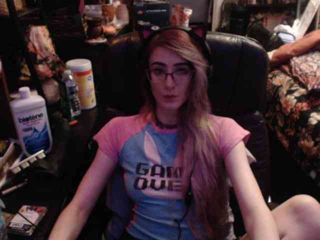 pussyxpaladin webcam