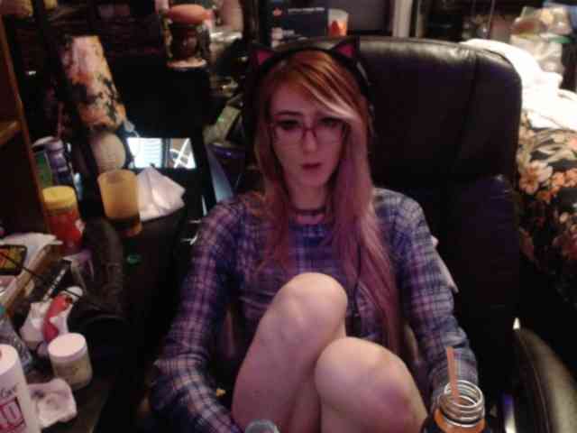 pussyxpaladin webcam