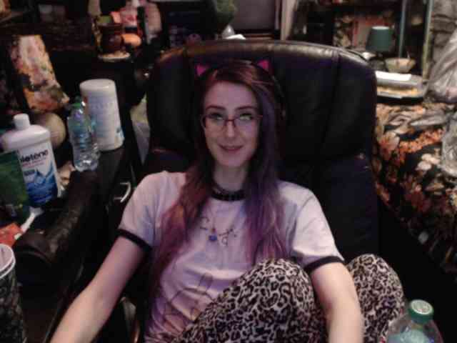 pussyxpaladin webcam