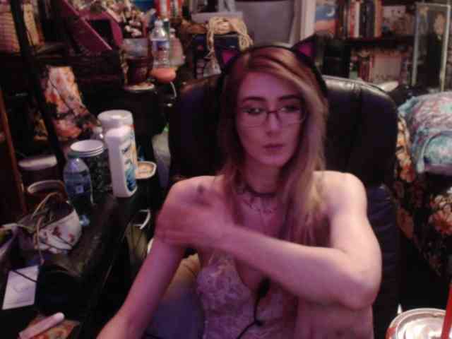 pussyxpaladin webcam