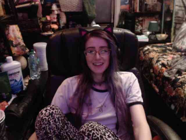 pussyxpaladin webcam