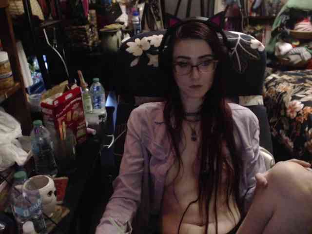 pussyxpaladin webcam