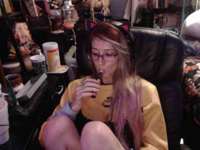 pussyxpaladin webcam