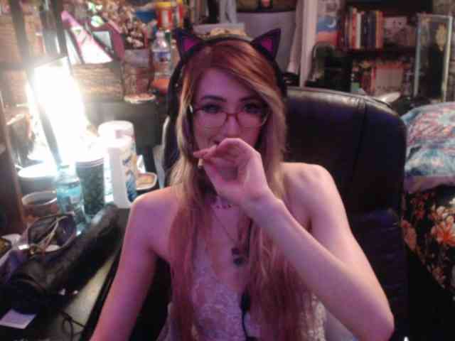 pussyxpaladin webcam
