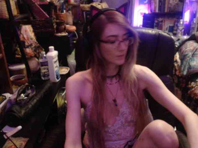 pussyxpaladin webcam