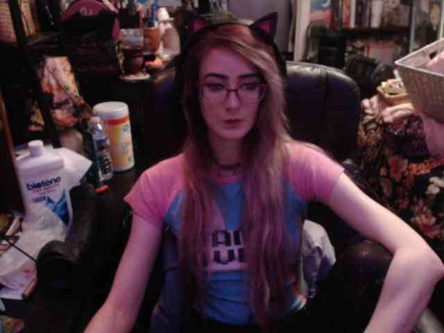 pussyxpaladin webcam