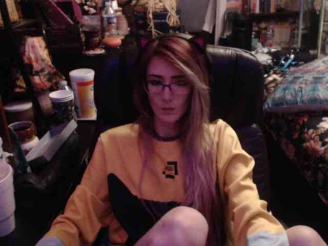 pussyxpaladin webcam