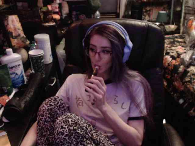 pussyxpaladin webcam
