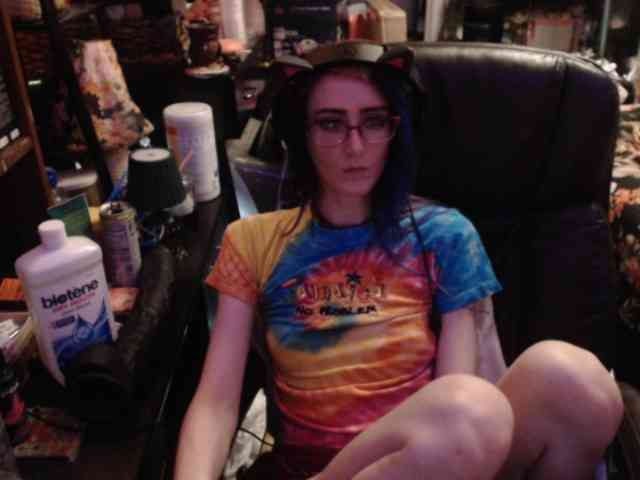 pussyxpaladin's live room