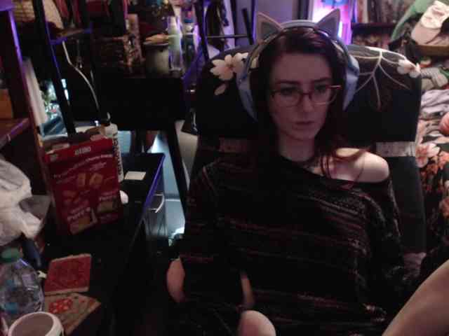 pussyxpaladin webcam