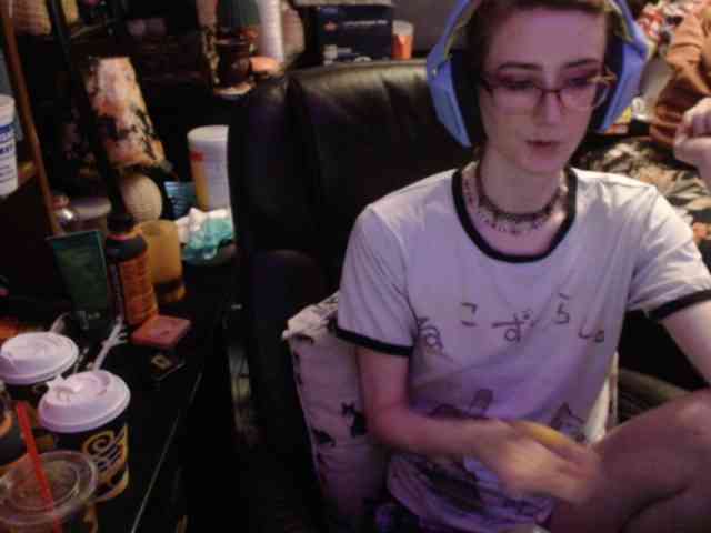 pussyxpaladin webcam