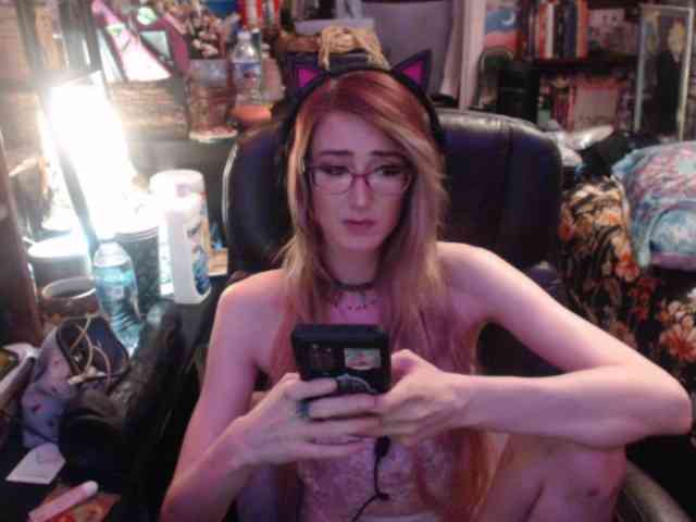 pussyxpaladin webcam