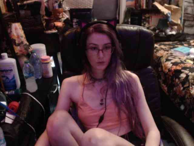 pussyxpaladin webcam