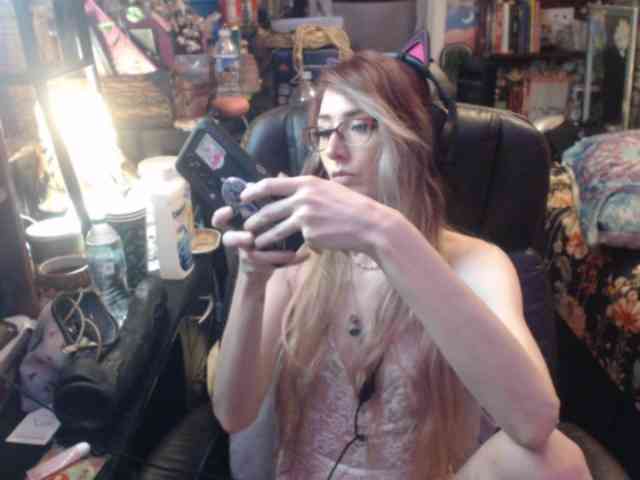 pussyxpaladin webcam