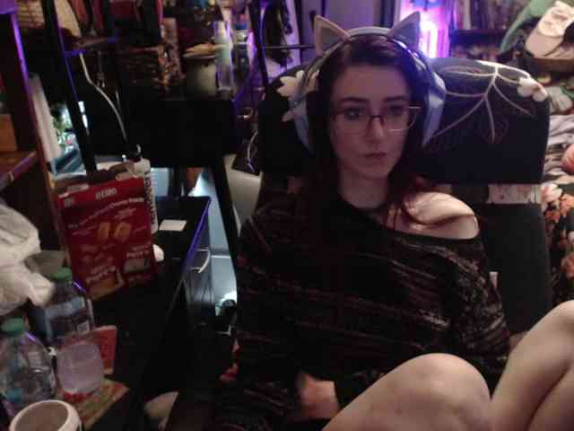 pussyxpaladin webcam