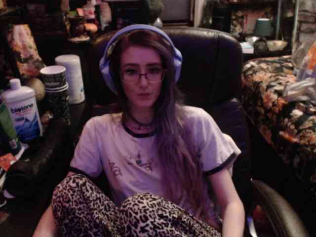 pussyxpaladin webcam