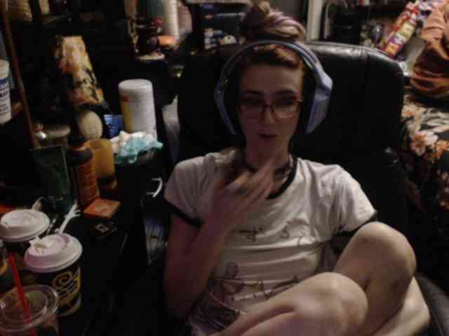 pussyxpaladin webcam
