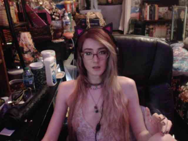 pussyxpaladin webcam