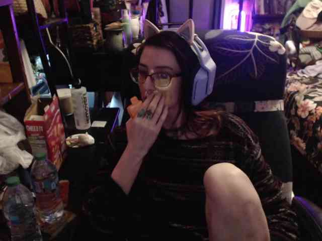 pussyxpaladin webcam