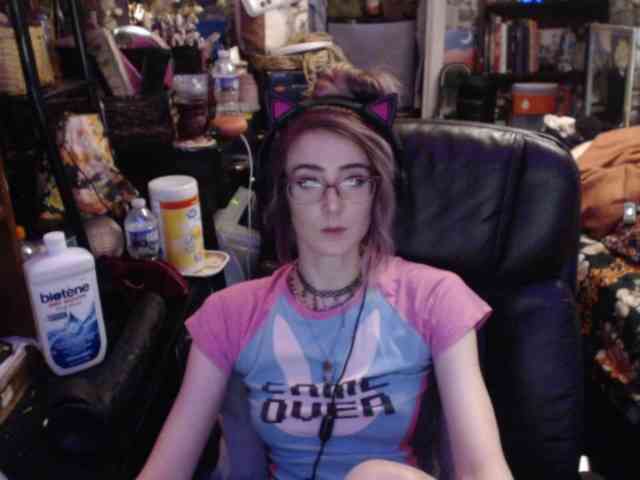 pussyxpaladin webcam
