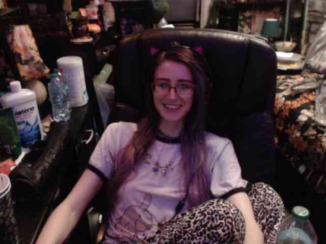 pussyxpaladin webcam