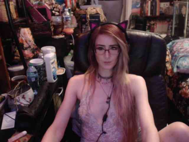 pussyxpaladin webcam