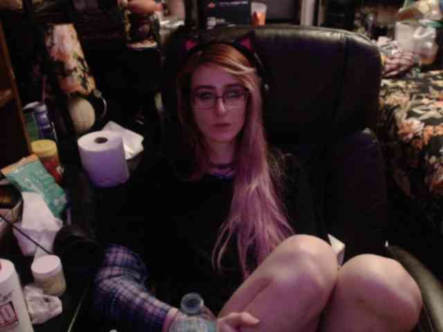 pussyxpaladin webcam