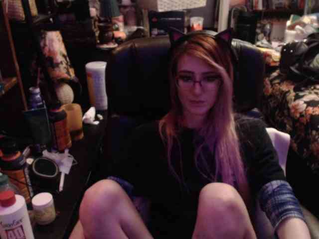 pussyxpaladin webcam