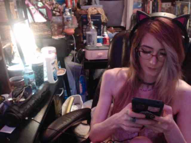 pussyxpaladin webcam