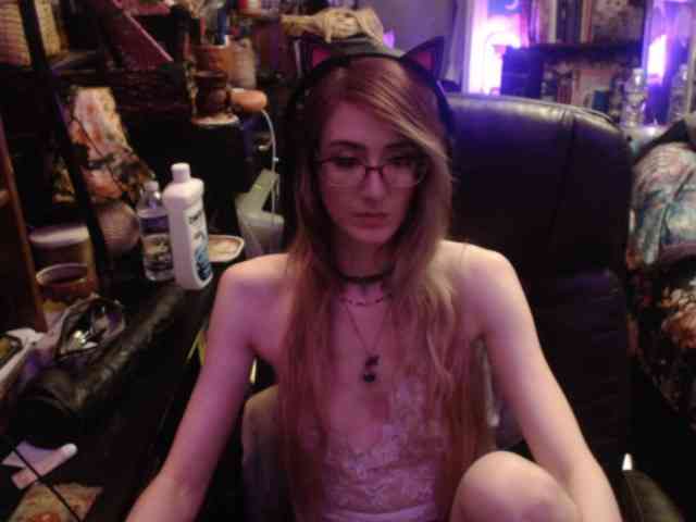 pussyxpaladin webcam