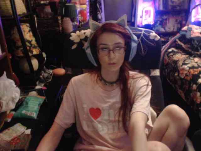 pussyxpaladin webcam