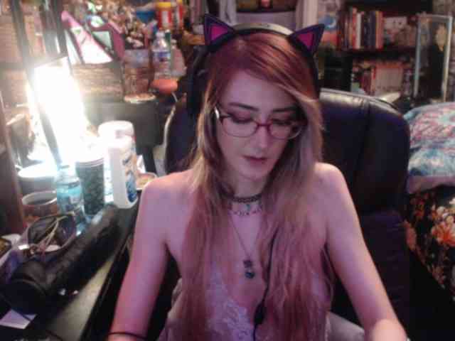 pussyxpaladin webcam
