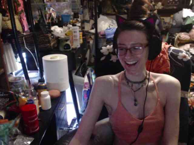 pussyxpaladin webcam