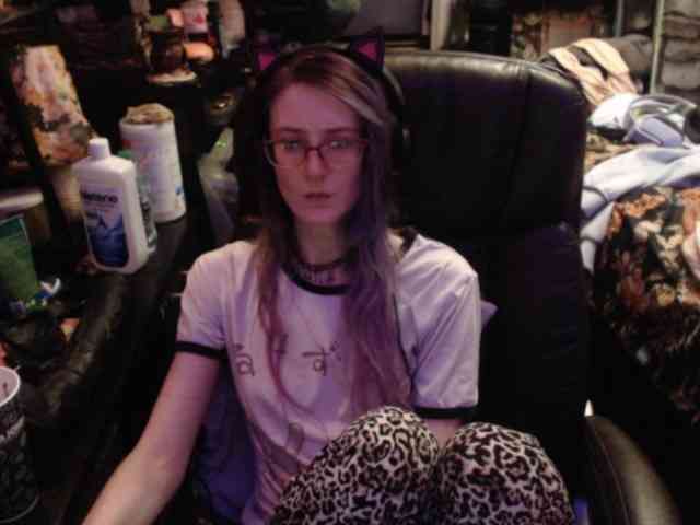 pussyxpaladin webcam