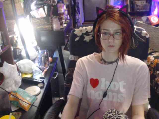 pussyxpaladin webcam