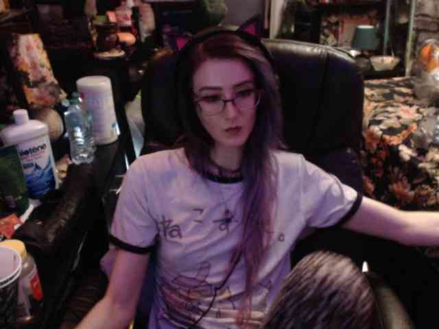 pussyxpaladin webcam