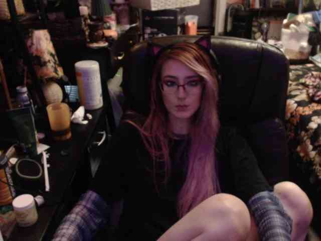 pussyxpaladin webcam
