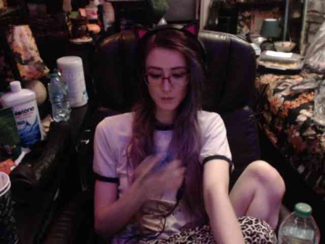 pussyxpaladin webcam