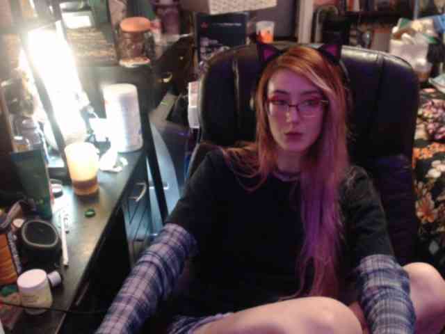 pussyxpaladin webcam