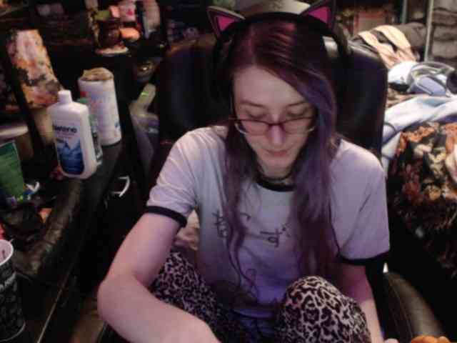 pussyxpaladin webcam