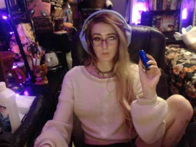 pussyxpaladin webcam