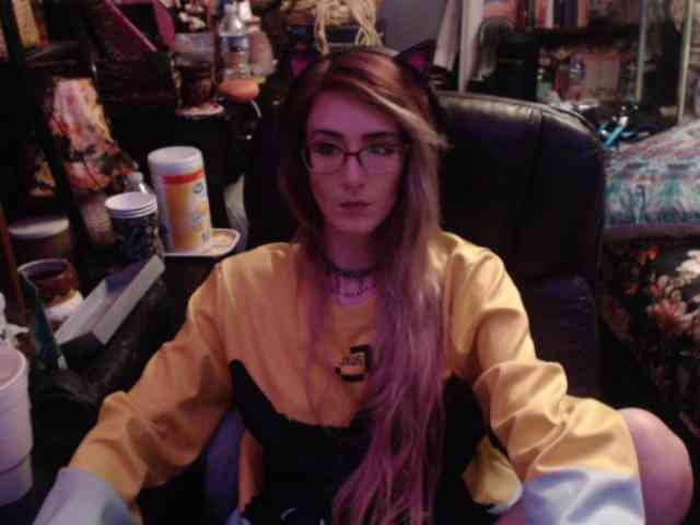 pussyxpaladin webcam