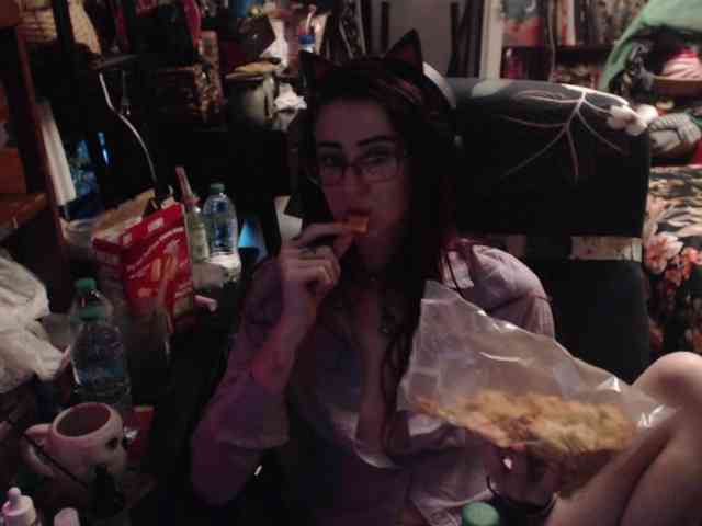 pussyxpaladin webcam