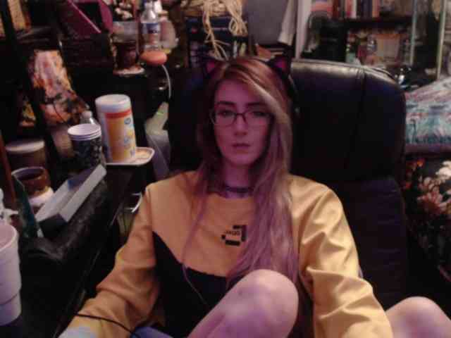 pussyxpaladin webcam