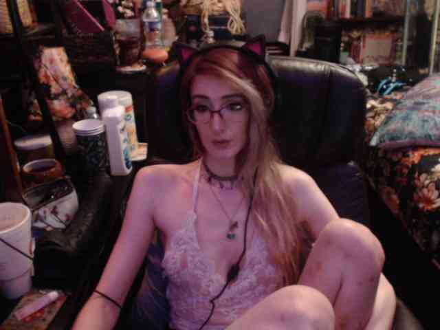 pussyxpaladin webcam