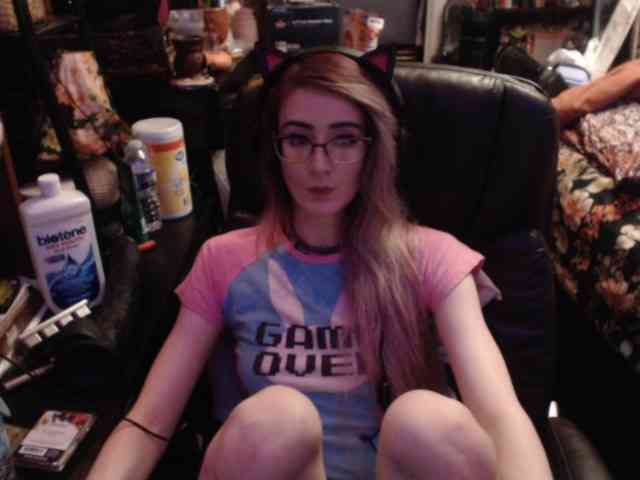 pussyxpaladin webcam