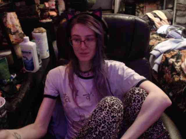 pussyxpaladin webcam