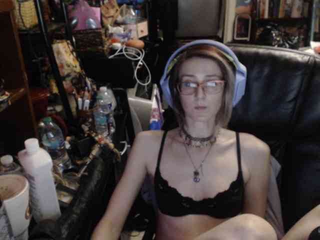 pussyxpaladin webcam
