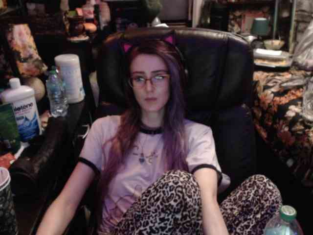 pussyxpaladin webcam
